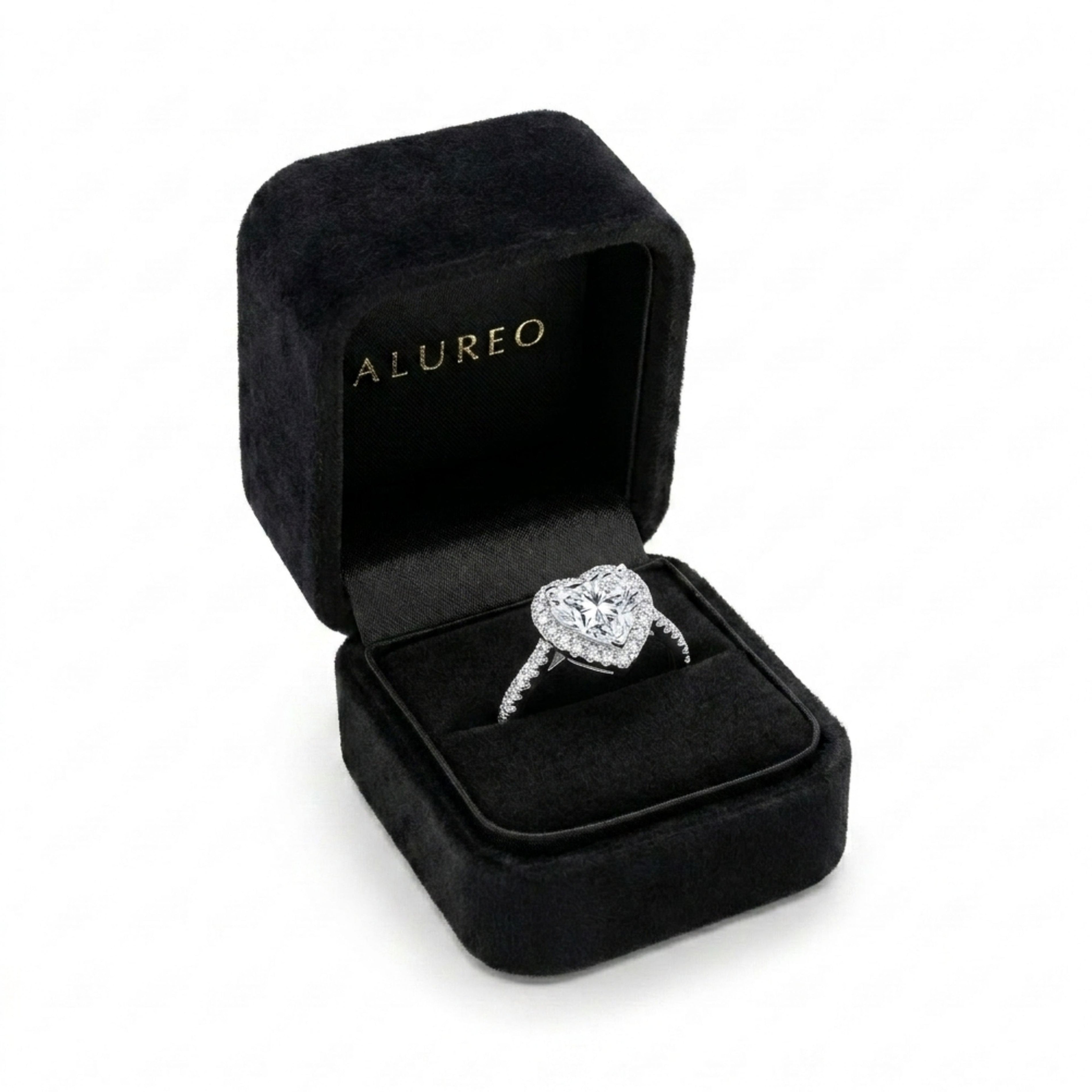 Alureo Crystal Halo Ring